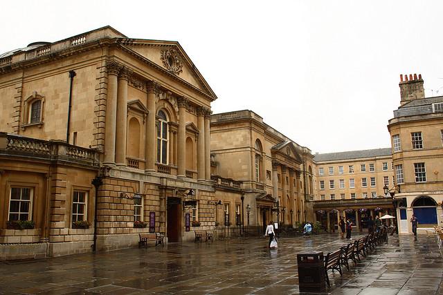 Courtyard and entrance to Roman Baths and further down is the entrance to the Pump Room