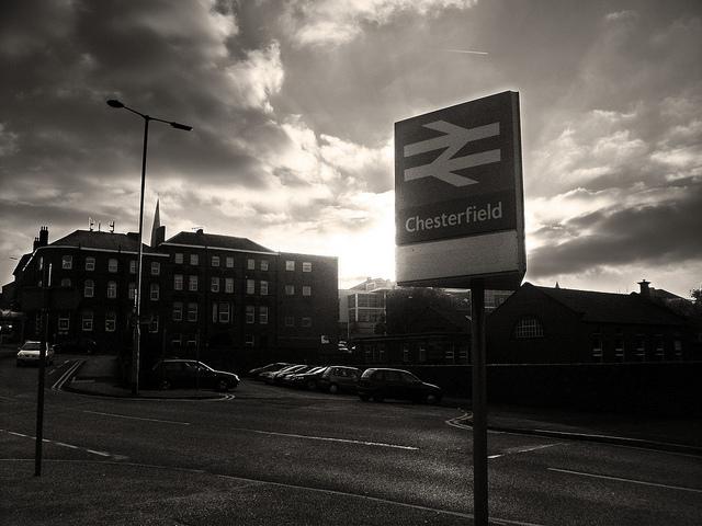 Chesterfield station and hotel.